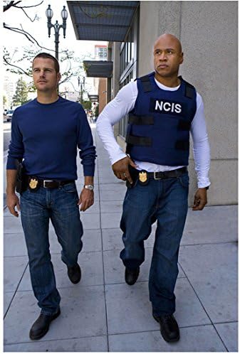 Морска полицията на Лос Анджелис, Крис о ' Донъл с LL Cool J Ходят по тротоара снимка с размери 8 х 10 см